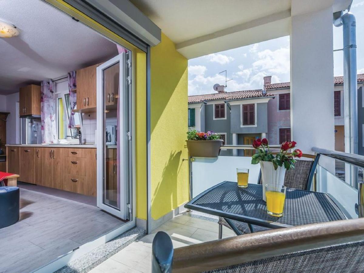 Mavel Apartment *
